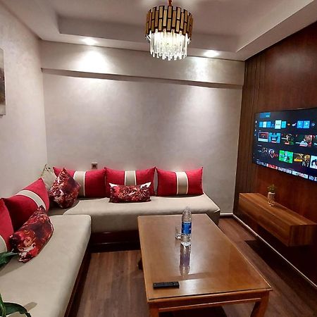 Luxury Downtown Apartment Of 80M2 In Front Of Hassan 2 Mosque And Sea From Family , Pour Famille , Interdit Couples Araabic Non Marie, Forbidden Unmarried Araabic Couples Basement Car Park Casablanca Ngoại thất bức ảnh