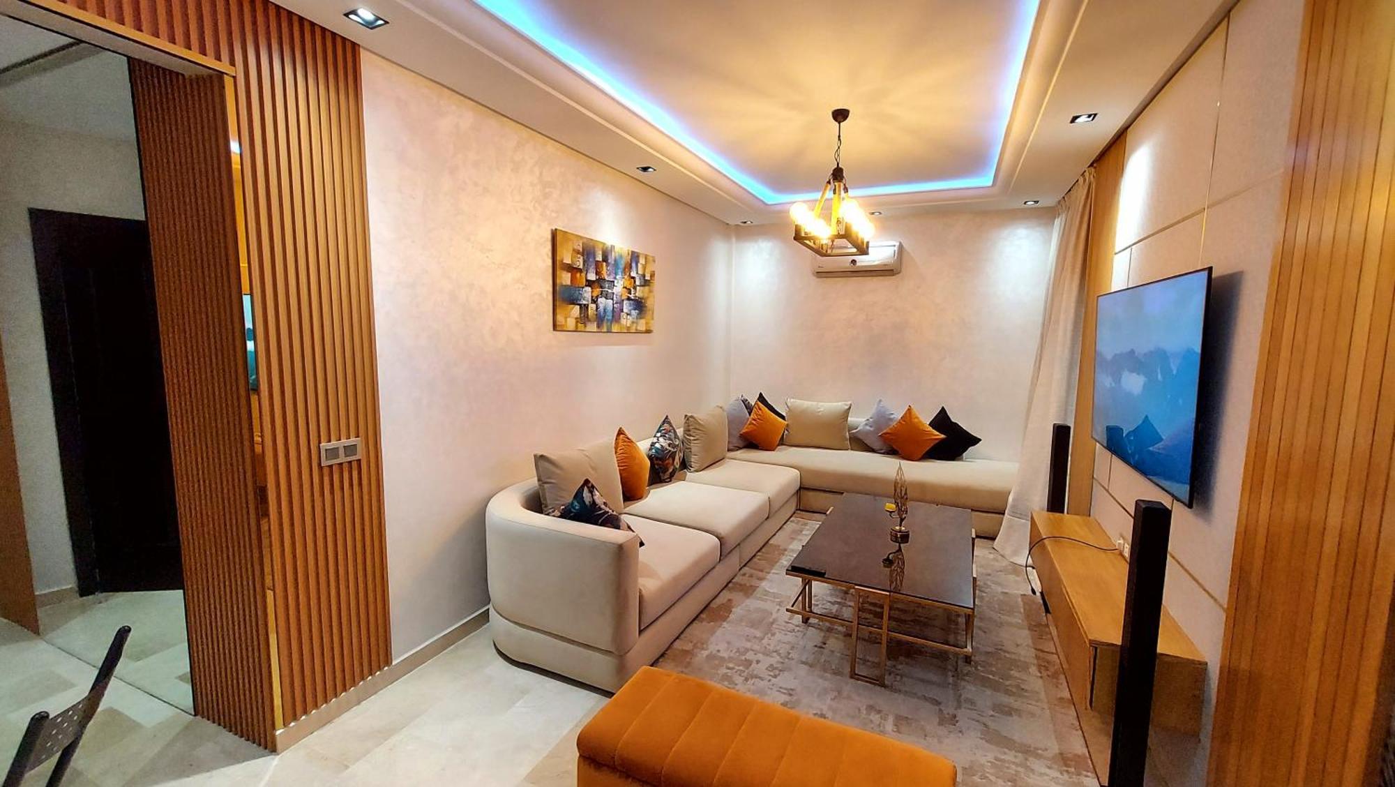 Luxury Downtown Apartment Of 80M2 In Front Of Hassan 2 Mosque And Sea From Family , Pour Famille , Interdit Couples Araabic Non Marie, Forbidden Unmarried Araabic Couples Basement Car Park Casablanca Ngoại thất bức ảnh