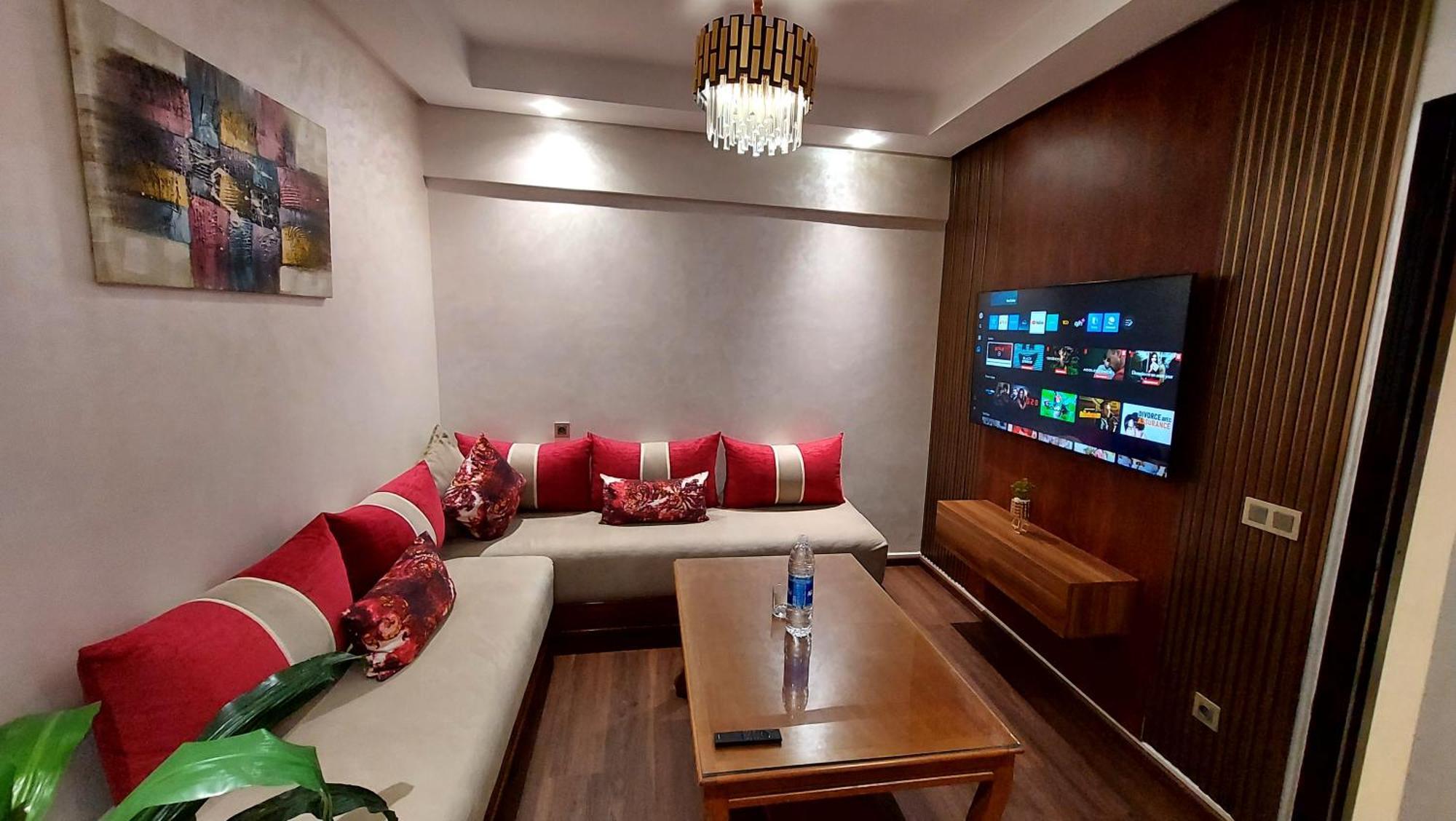 Luxury Downtown Apartment Of 80M2 In Front Of Hassan 2 Mosque And Sea From Family , Pour Famille , Interdit Couples Araabic Non Marie, Forbidden Unmarried Araabic Couples Basement Car Park Casablanca Ngoại thất bức ảnh