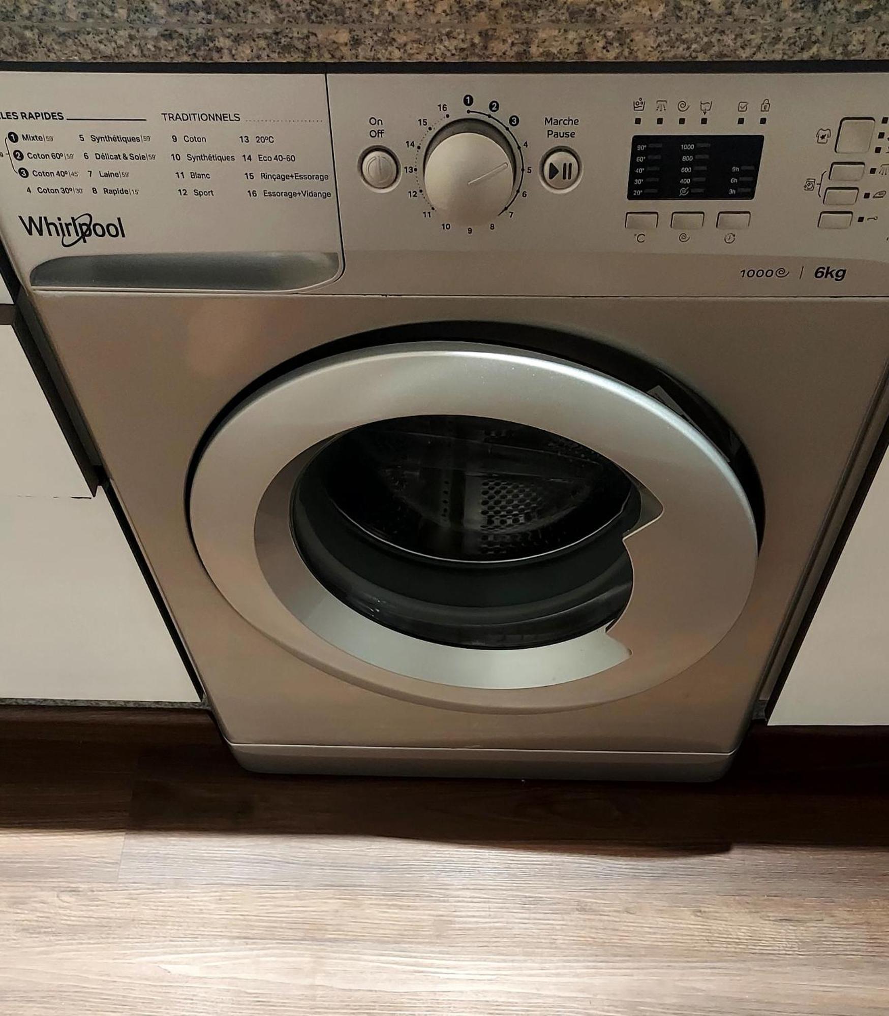 Luxury Downtown Apartment Of 80M2 In Front Of Hassan 2 Mosque And Sea From Family , Pour Famille , Interdit Couples Araabic Non Marie, Forbidden Unmarried Araabic Couples Basement Car Park Casablanca Ngoại thất bức ảnh